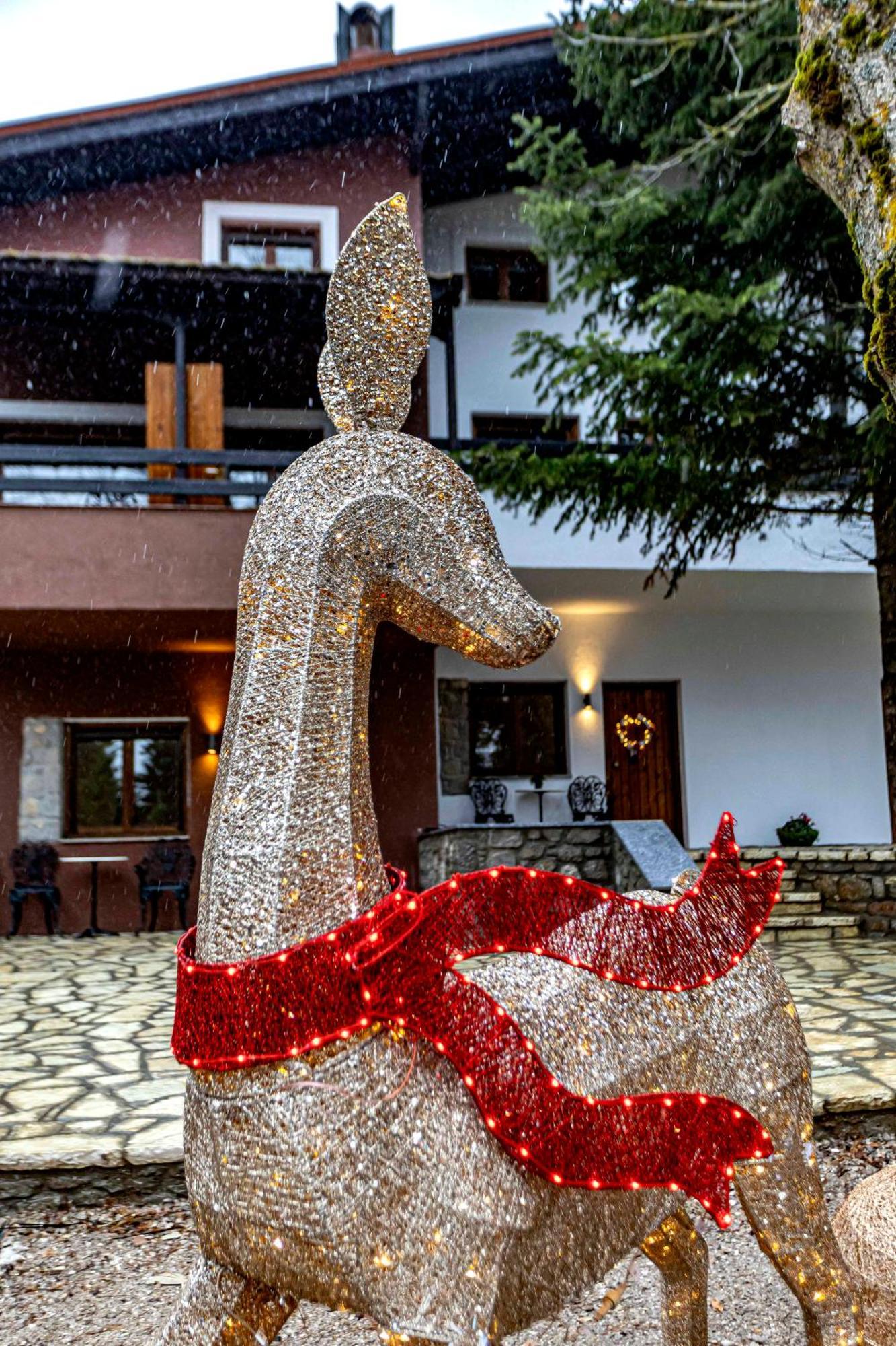Mz Reindeer Hotel Kalivia  Exterior photo