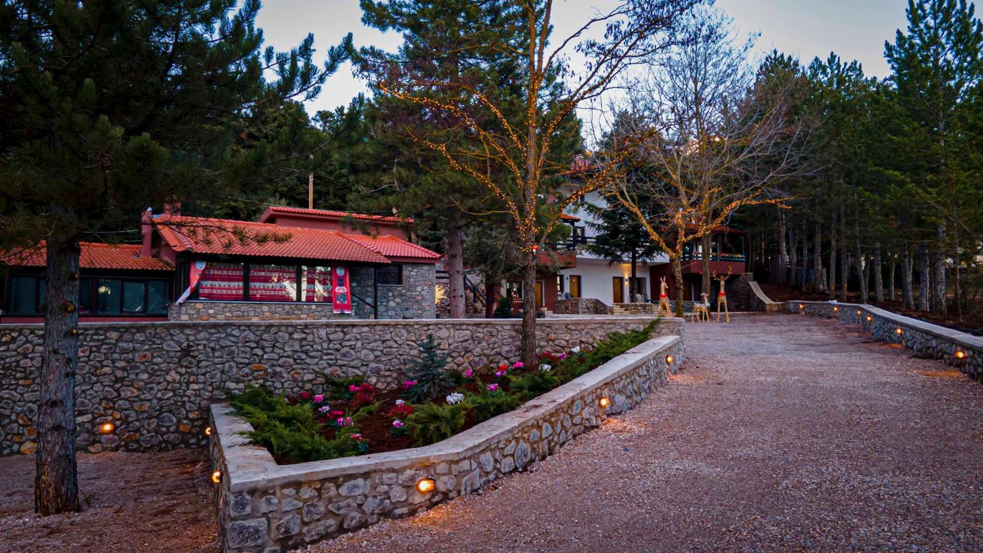 Mz Reindeer Hotel Kalivia  Exterior photo